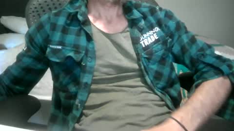 Snapshot of sclad83 chatting on June 24, 2026, 1:15 am sclad83 online show from June 24, 2026, 1:15 am