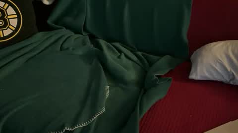 Snapshot of scott1818 chatting on April 5, 2026, 5:43 pm scott1818 online show from April 5, 2026, 5:43 pm