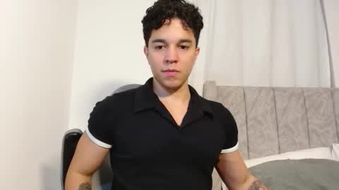 Snapshot of scott_brasher1 chatting on November 13, 2025, 3:27 am Twitter Scott brasher1 Instagram Camiloestuardo2 online show from November 13, 2025, 3:27 am