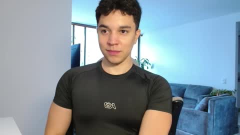 Snapshot of scott_brasher1 chatting on March 18, 2026, 6:33 pm Twitter Scott brasher1 Instagram Camiloestuardo2 online show from March 18, 2026, 6:33 pm