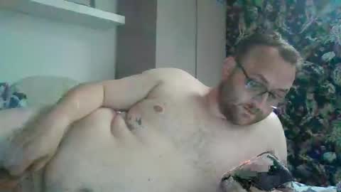 Snapshot of scousegay4 chatting on September 10, 2025, 4:29 pm StraightScouse online show from September 10, 2025, 4:29 pm