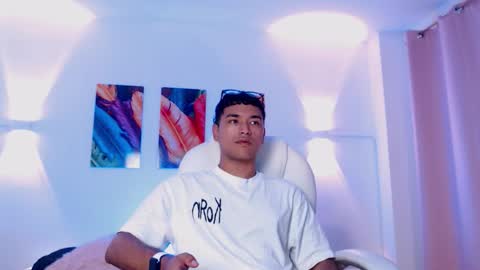 Sean online show from March 25, 2026, 1:22 am