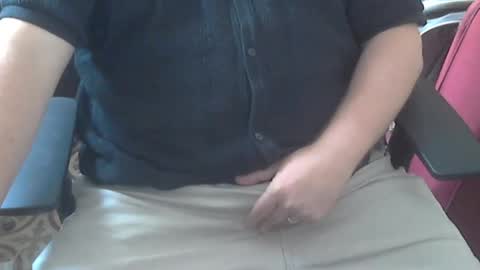 Snapshot of seathrough chatting on September 25, 2025, 8:40 am Falco J online show from September 25, 2025, 8:40 am