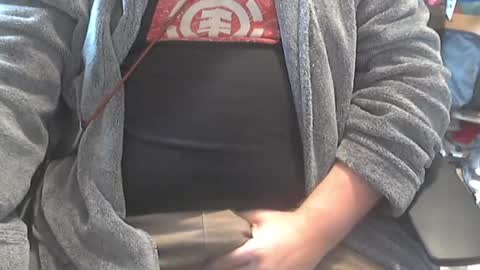 Snapshot of seathrough chatting on November 6, 2025, 10:49 am Falco J online show from November 6, 2025, 10:49 am