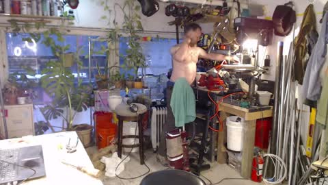 Seattlemanwhore online show from April 7, 2026, 2:17 pm