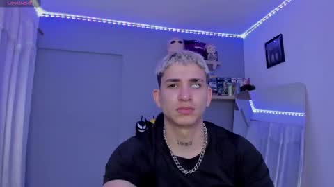 Snapshot of sebas__23 chatting on February 27, 2025, 7:04 pm Sebastin online show from February 27, 2025, 7:04 pm