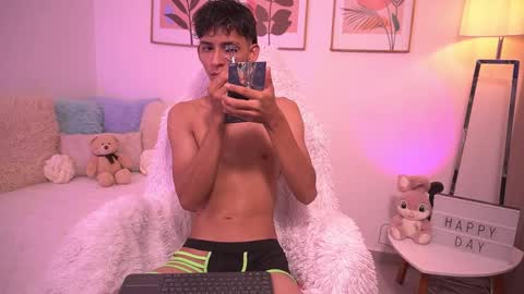 Sebastian Alvarez online show from February 5, 2026, 2:27 am