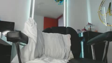 Snapshot of sebas_diaz_ chatting on April 29, 2026, 5:30 pm online show from April 29, 2026, 5:30 pm