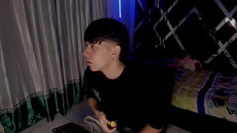 Snapshot of sebas_pretty7 chatting on December 19, 2025, 12:23 pm sebas_pretty7 online show from December 19, 2025, 12:23 pm