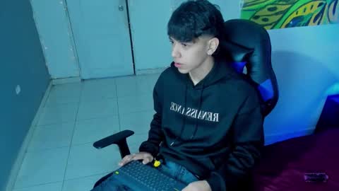 Snapshot of sebas_pretty7 chatting on December 21, 2025, 12:34 pm sebas_pretty7 online show from December 21, 2025, 12:34 pm