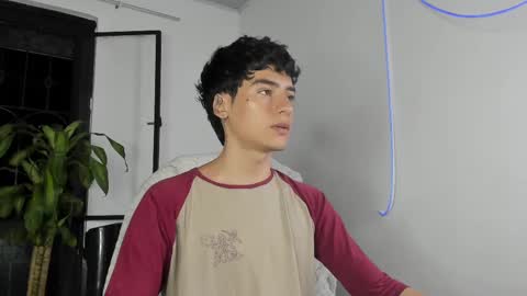 sebastian online show from September 23, 2025, 11:08 pm