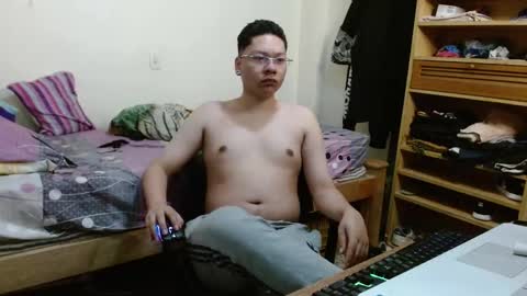 Snapshot of sebasslops chatting on January 26, 2025, 1:52 am Sebas online show from January 26, 2025, 1:52 am