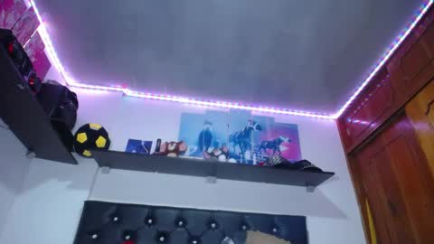 Myystiic online show from April 26, 2026, 7:17 am