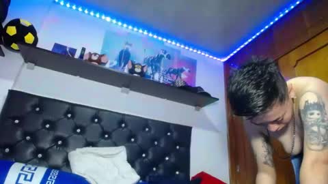 Myystiic online show from April 27, 2026, 1:58 am