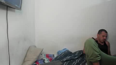 sebatian palacios online show from January 9, 2025, 7:10 am