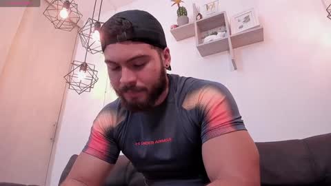 Snapshot of sebastianvilla__ chatting on January 12, 2025, 3:39 am Instagram jeanpaulfit online show from January 12, 2025, 3:39 am