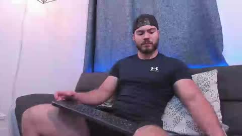 Snapshot of sebastianvilla__ chatting on February 23, 2025, 9:59 pm Instagram jeanpaulfit online show from February 23, 2025, 9:59 pm