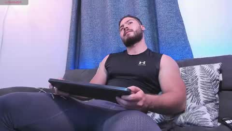 Snapshot of sebastianvilla__ chatting on February 26, 2025, 12:16 am Instagram jeanpaulfit online show from February 26, 2025, 12:16 am