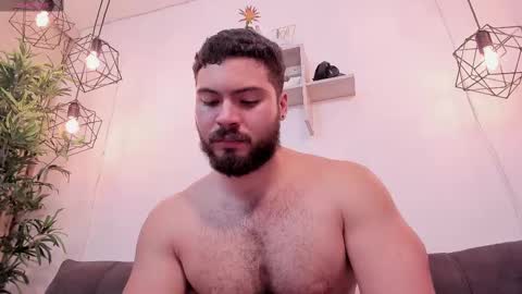 Snapshot of sebastianvilla__ chatting on March 7, 2025, 10:32 pm Instagram jeanpaulfit online show from March 7, 2025, 10:32 pm