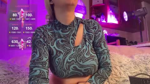 Hennriette    and Sebastian     online show from January 17, 2026, 8:52 am