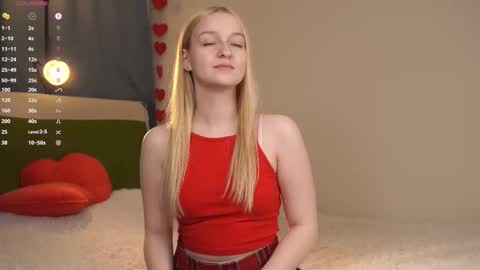 Rina online show from September 17, 2025, 7:37 pm