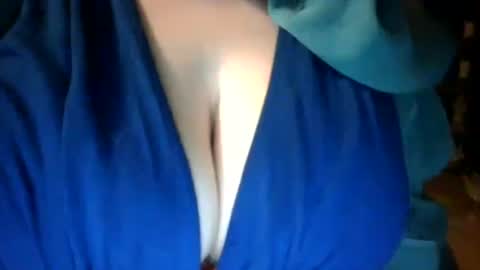 Snapshot of secret18slaveanon chatting on October 3, 2025, 2:41 am Sunny online show from October 3, 2025, 2:41 am