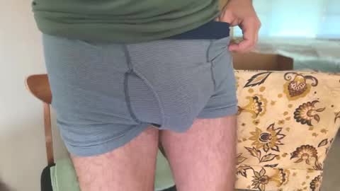 secret_neighbor_ online show from April 11, 2026, 12:31 pm