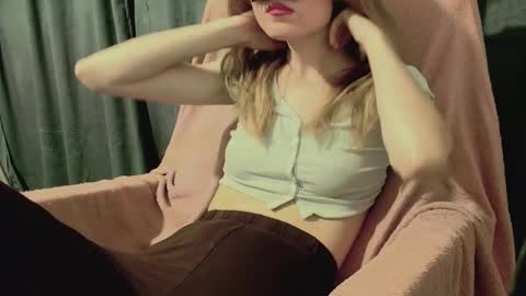 Snapshot of secretanni chatting on October 14, 2025, 1:50 am Anni online show from October 14, 2025, 1:50 am