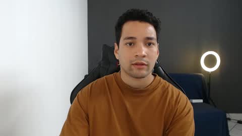 Snapshot of secretboy5000 chatting on January 20, 2025, 2:25 pm Jex online show from January 20, 2025, 2:25 pm