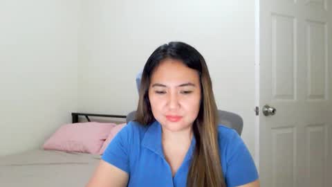 Snapshot of secretlover010101 chatting on February 18, 2025, 8:05 am MILAN online show from February 18, 2025, 8:05 am