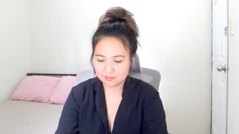 Snapshot of secretlover010101 chatting on February 26, 2025, 6:15 am MILAN online show from February 26, 2025, 6:15 am