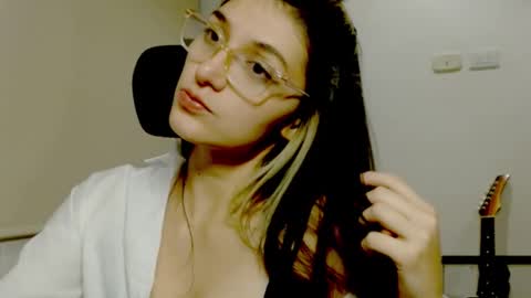 Maria online show from December 24, 2024, 3:05 am