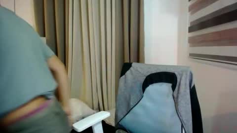 Jay online show from September 19, 2025, 12:28 pm