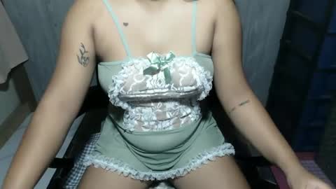 Snapshot of seductive_pinay2 chatting on October 5, 2025, 3:05 am seductive_pinay2 online show from October 5, 2025, 3:05 am