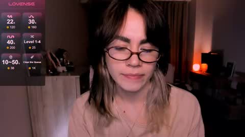 selectrra online show from March 6, 2025, 2:40 pm