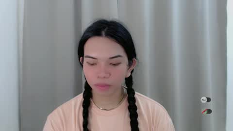 Snapshot of selena_fuckdoll chatting on December 22, 2024, 4:39 am Selena online show from December 22, 2024, 4:39 am