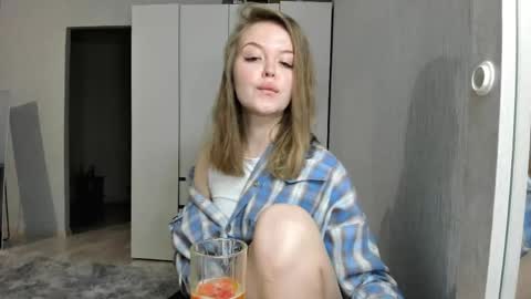 selenagentle online show from May 14, 2026, 1:40 pm