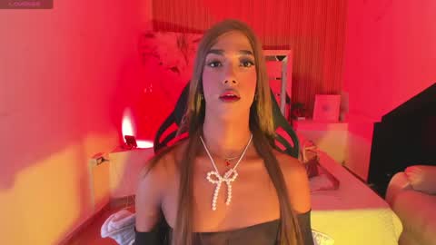 Snapshot of selenarogers chatting on May 27, 2026, 9:01 pm Selena Rogers online show from May 27, 2026, 9:01 pm