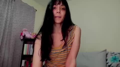 selene_hebe online show from May 6, 2026, 1:36 am