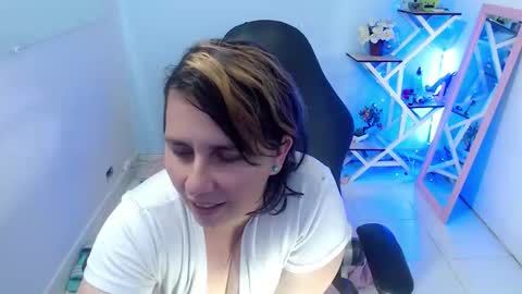 selene online show from March 11, 2026, 4:35 pm