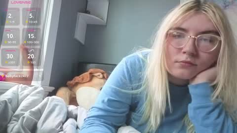 Selene online show from April 19, 2026, 1:10 pm