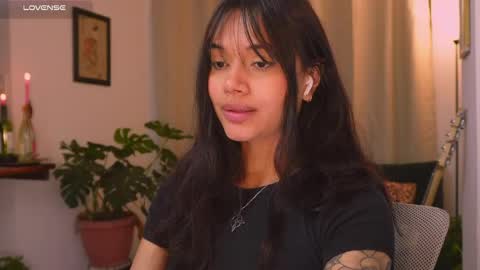 Snapshot of selenevaughan chatting on May 12, 2026, 3:14 am Selene online show from May 12, 2026, 3:14 am