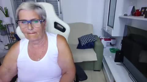 Selenna online show from May 25, 2026, 5:52 pm