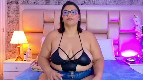 Snapshot of selennacooper chatting on May 17, 2026, 11:50 am Selenna Cooper online show from May 17, 2026, 11:50 am