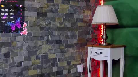 Selen online show from February 19, 2026, 8:27 pm