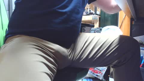 Snapshot of selfpound chatting on October 9, 2025, 11:58 pm selfpound online show from October 9, 2025, 11:58 pm