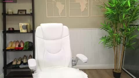 Seline online show from March 3, 2025, 4:56 pm