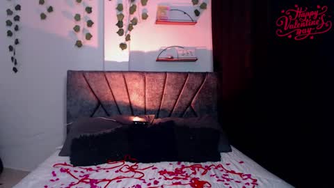 Snapshot of sensual_flame chatting on February 15, 2025, 1:42 am Camille and sophie online show from February 15, 2025, 1:42 am