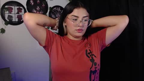 Snapshot of sensual_flame chatting on November 16, 2025, 12:49 am Camille and sophie online show from November 16, 2025, 12:49 am