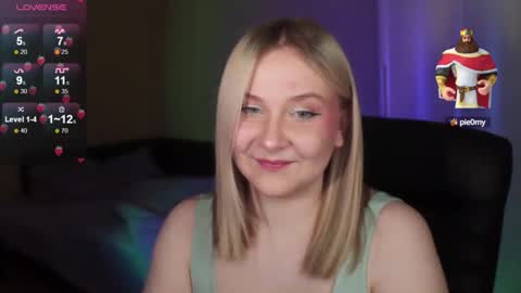 Ilona online show from September 25, 2025, 8:12 pm